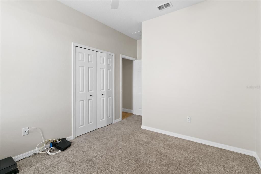 待售: $425,500 (4 贝兹, 2 浴室, 2229 平方英尺)