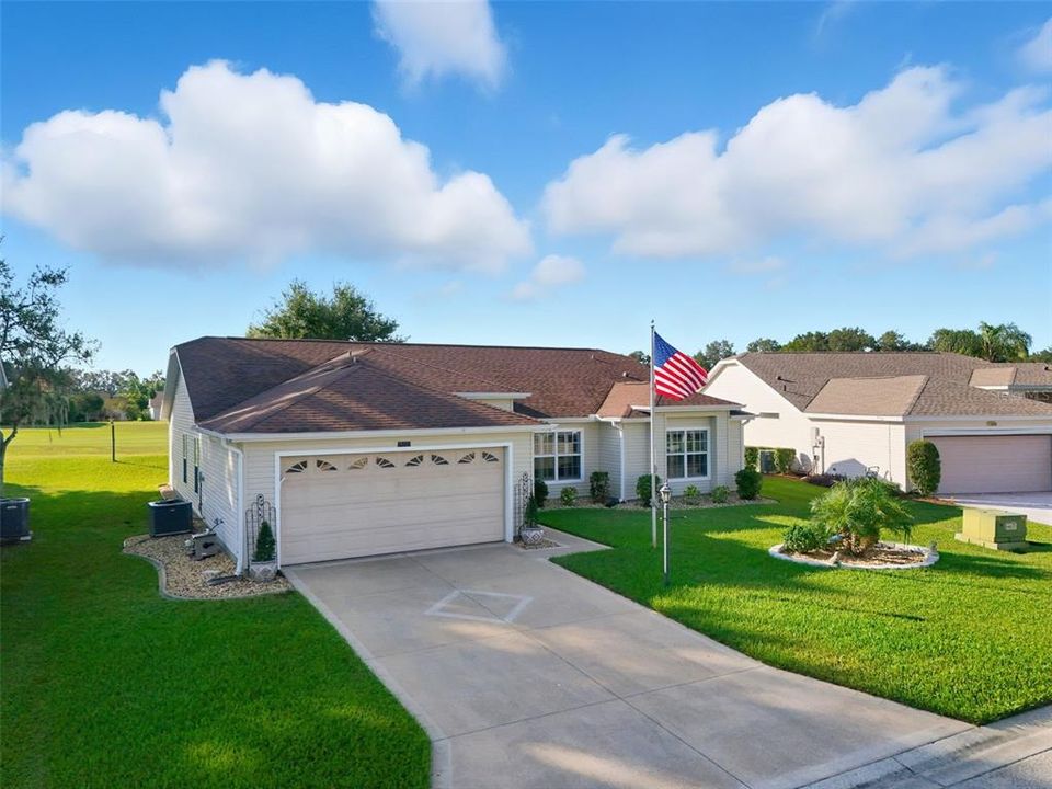 На продажу: $325,000 (3 спален, 2 ванн, 1751 Квадратных фут)