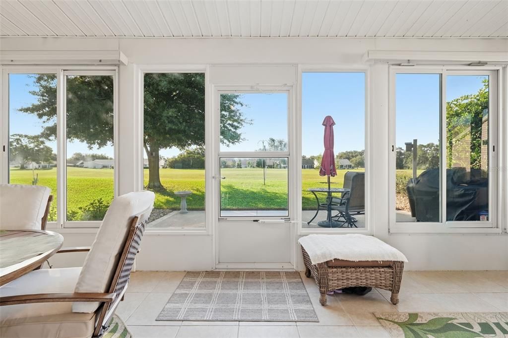 На продажу: $325,000 (3 спален, 2 ванн, 1751 Квадратных фут)