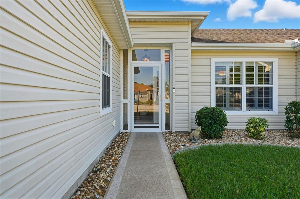 На продажу: $325,000 (3 спален, 2 ванн, 1751 Квадратных фут)