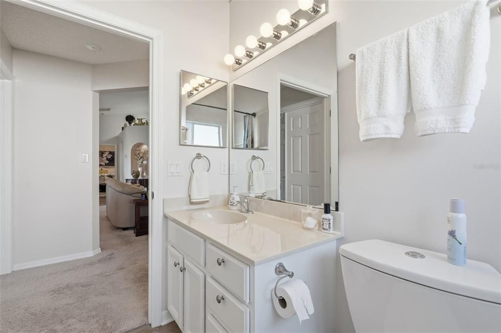 На продажу: $325,000 (3 спален, 2 ванн, 1751 Квадратных фут)