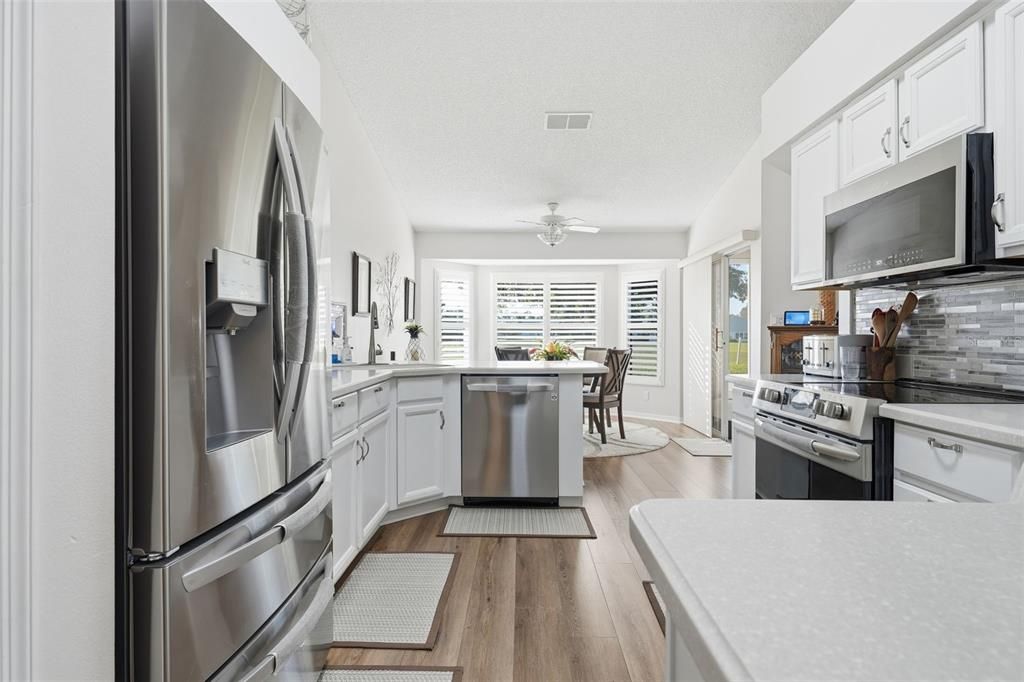 На продажу: $325,000 (3 спален, 2 ванн, 1751 Квадратных фут)