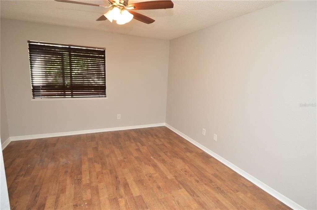 出租: $1,850 (2 贝兹, 2 浴室, 1028 平方英尺)