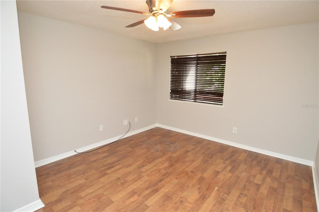 出租: $1,850 (2 贝兹, 2 浴室, 1028 平方英尺)