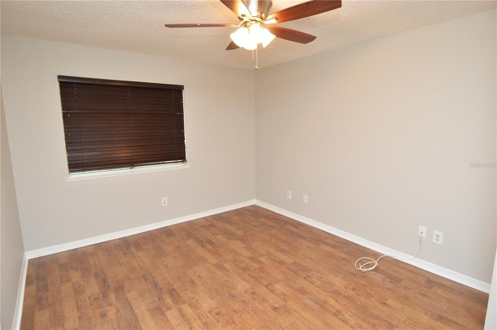 出租: $1,850 (2 贝兹, 2 浴室, 1028 平方英尺)