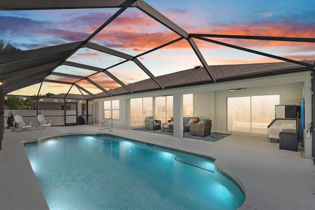 Activo con contrato: $519,000 (3 camas, 2 baños, 1954 Pies cuadrados)