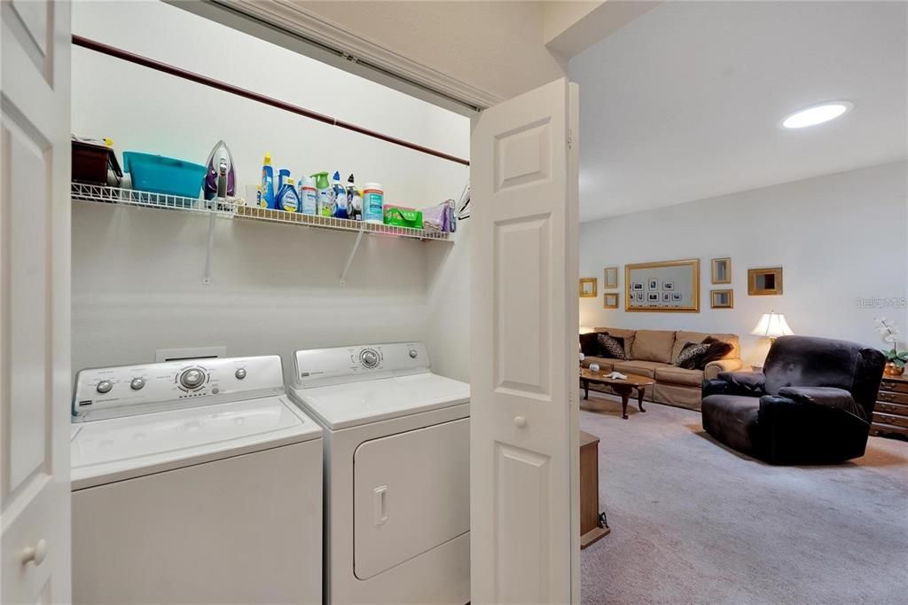 For Sale: $303,900 (2 beds, 2 baths, 1461 Square Feet)