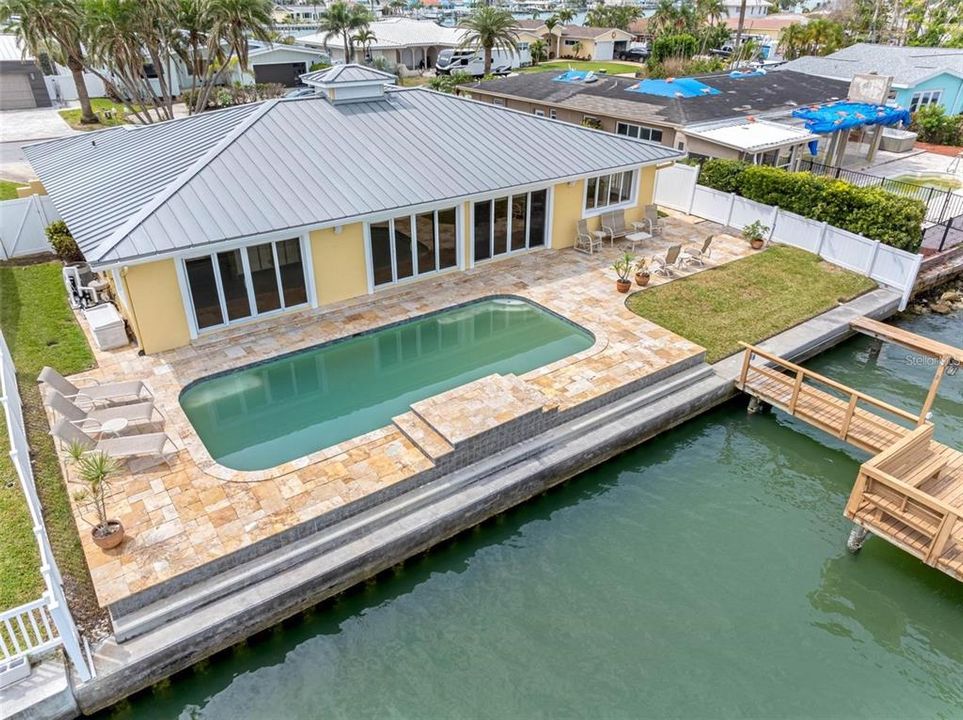 待售: $1,095,000 (0.18 acres)