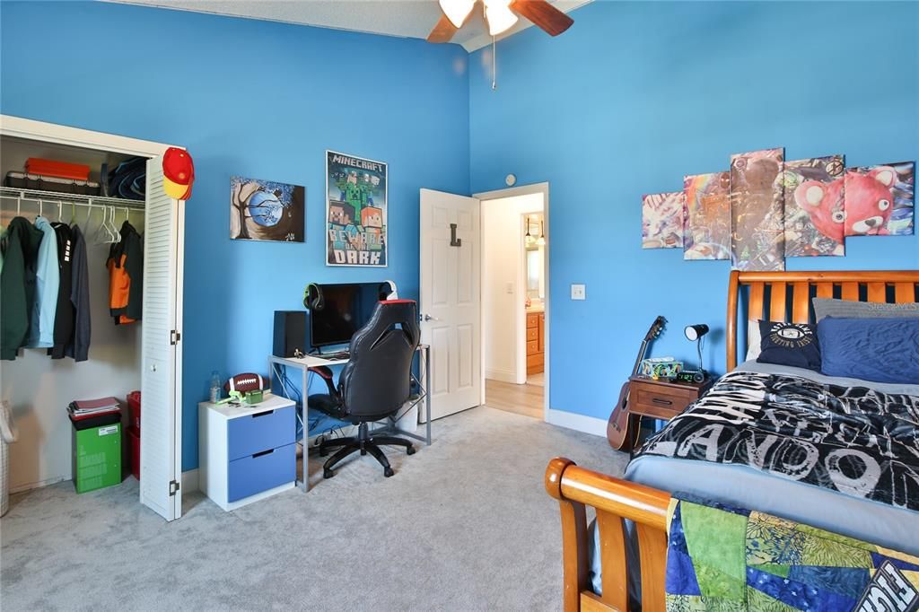 На продажу: $700,000 (4 спален, 2 ванн, 2740 Квадратных фут)