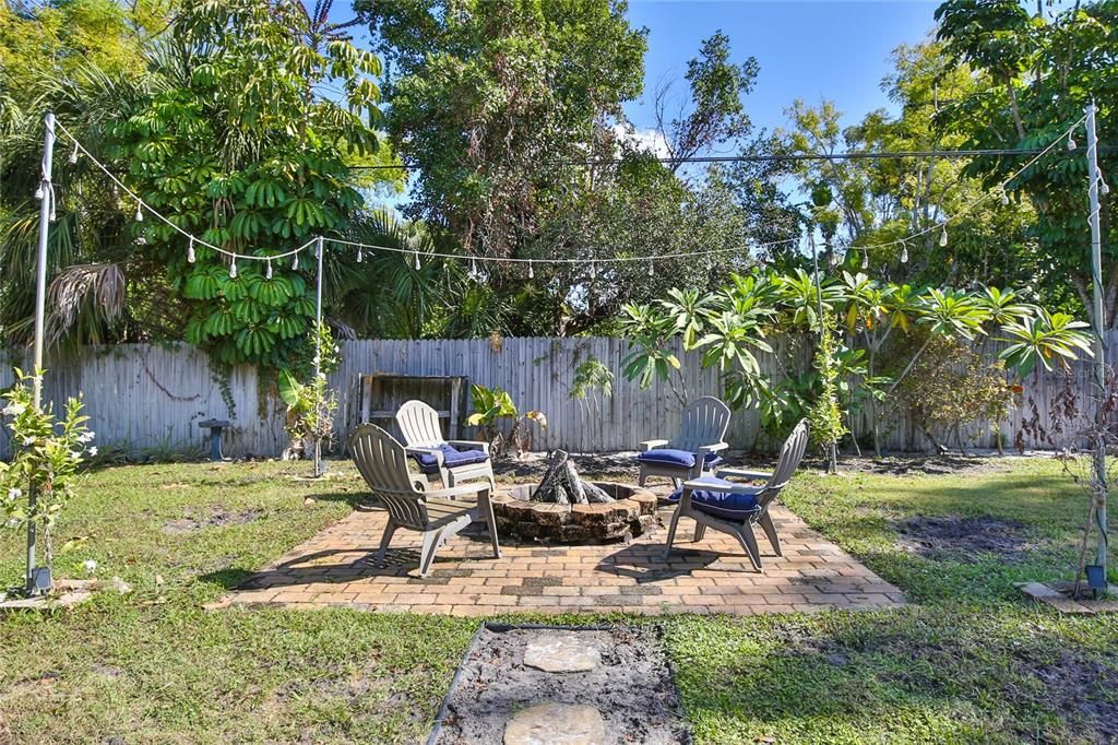 На продажу: $700,000 (4 спален, 2 ванн, 2740 Квадратных фут)