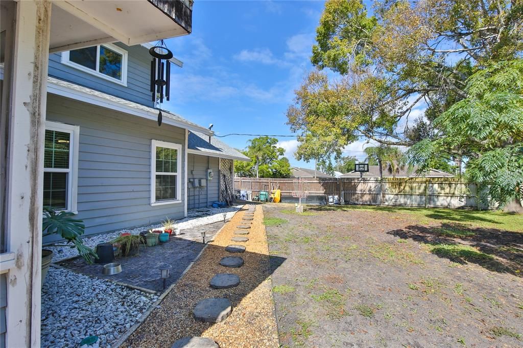 На продажу: $700,000 (4 спален, 2 ванн, 2740 Квадратных фут)