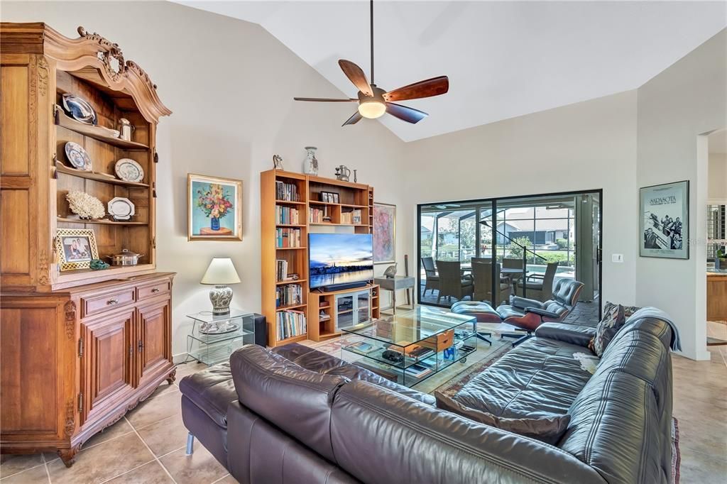 Active With Contract: $839,000 (3 beds, 2 baths, 1994 Square Feet)