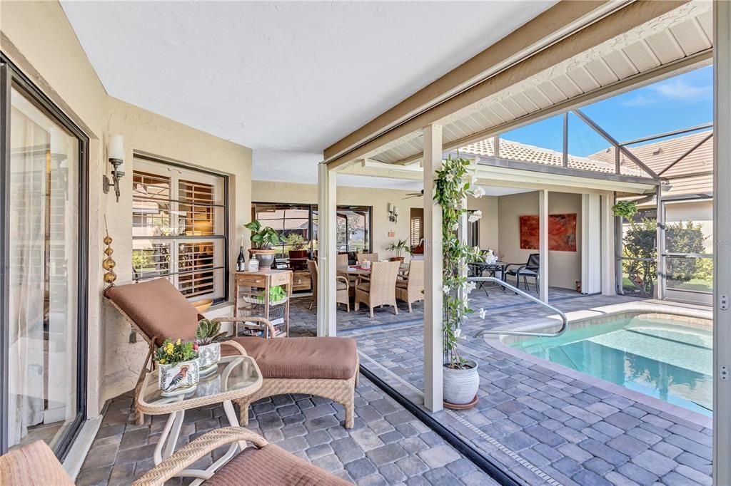 Active With Contract: $839,000 (3 beds, 2 baths, 1994 Square Feet)