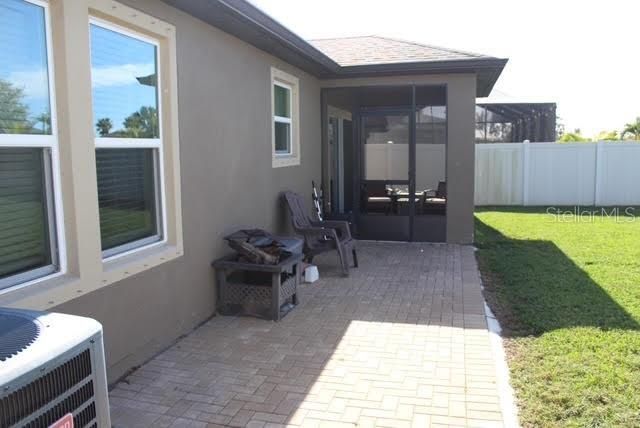 For Sale: $429,000 (3 beds, 2 baths, 1752 Square Feet)