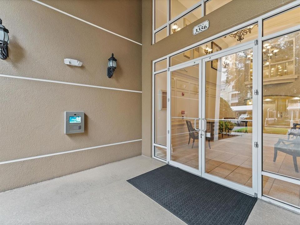 For Sale: $319,900 (3 beds, 2 baths, 2129 Square Feet)