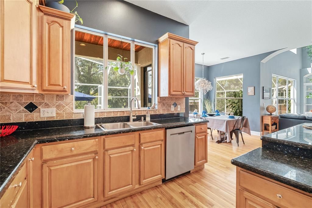 For Sale: $679,900 (4 beds, 2 baths, 3002 Square Feet)