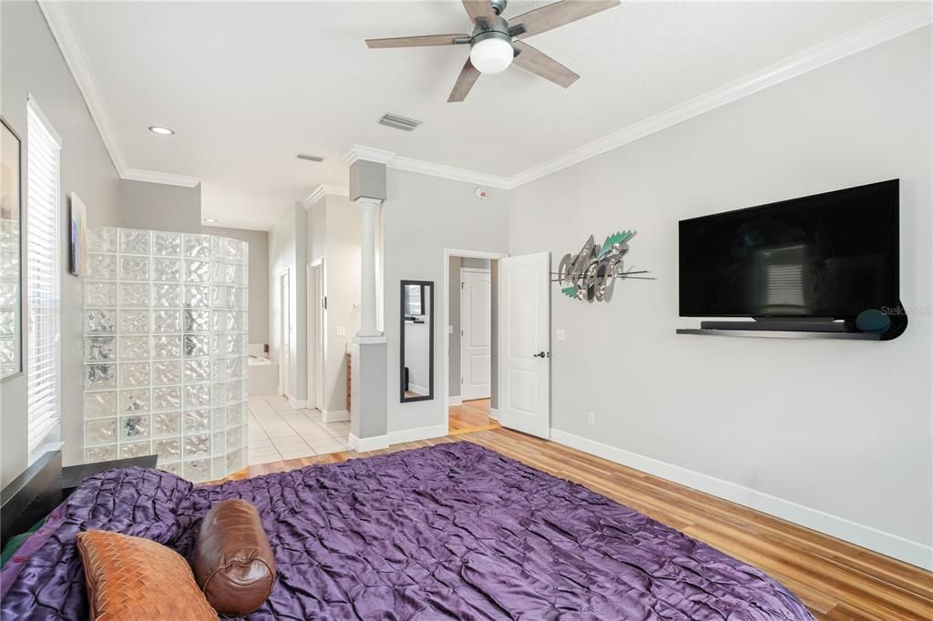 For Sale: $679,900 (4 beds, 2 baths, 3002 Square Feet)