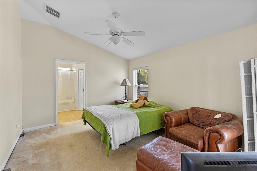 For Sale: $420,000 (3 beds, 2 baths, 1488 Square Feet)