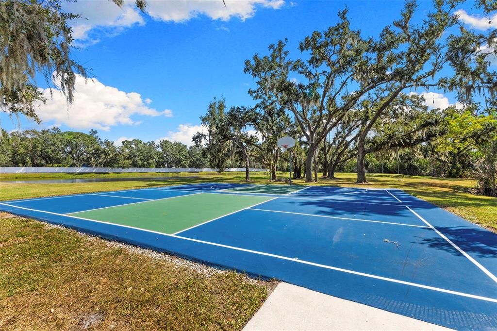 For Sale: $420,000 (3 beds, 2 baths, 1488 Square Feet)