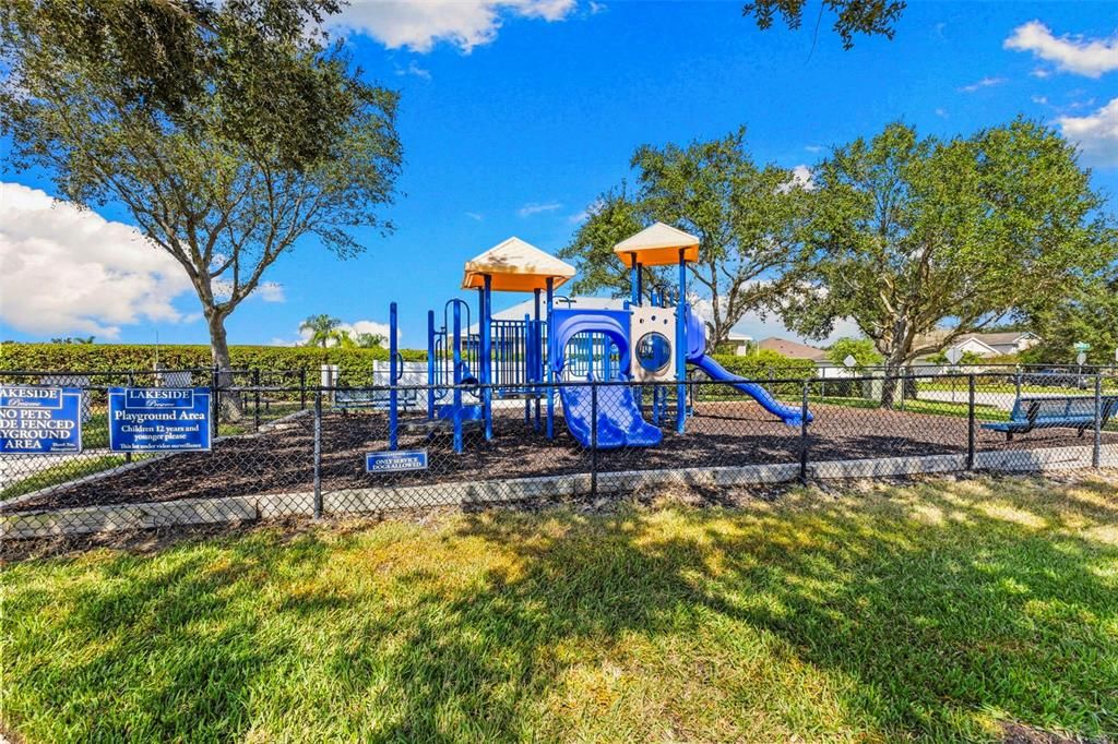 For Sale: $420,000 (3 beds, 2 baths, 1488 Square Feet)