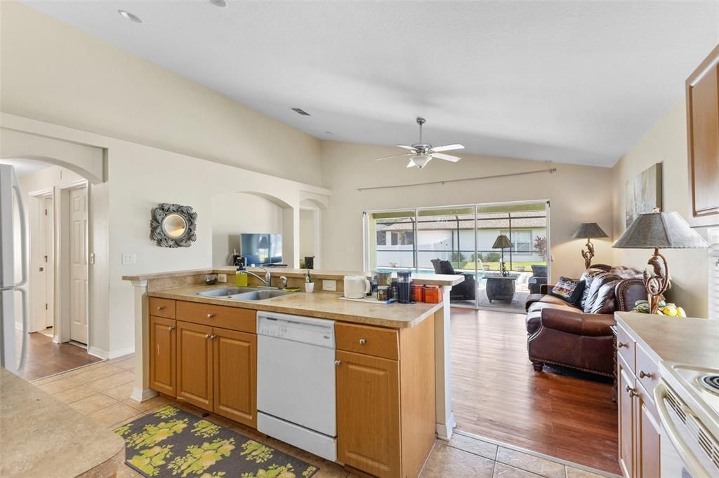 For Sale: $420,000 (3 beds, 2 baths, 1488 Square Feet)