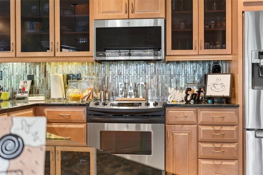 For Sale: $729,900 (3 beds, 2 baths, 1866 Square Feet)