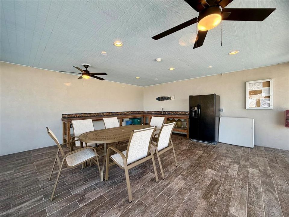 For Sale: $729,900 (3 beds, 2 baths, 1866 Square Feet)