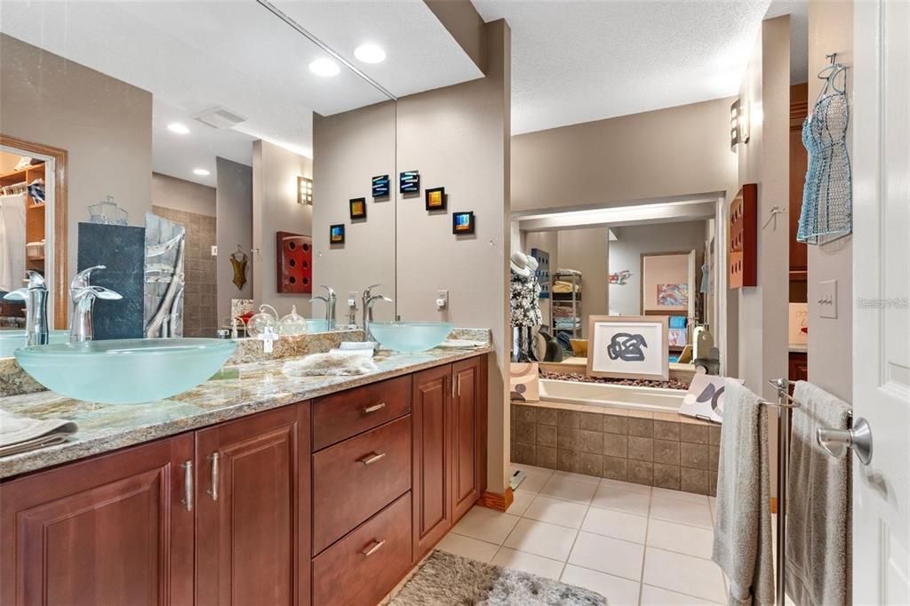 For Sale: $729,900 (3 beds, 2 baths, 1866 Square Feet)