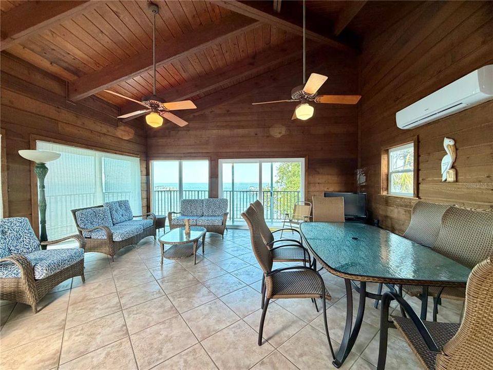 For Sale: $729,900 (3 beds, 2 baths, 1866 Square Feet)