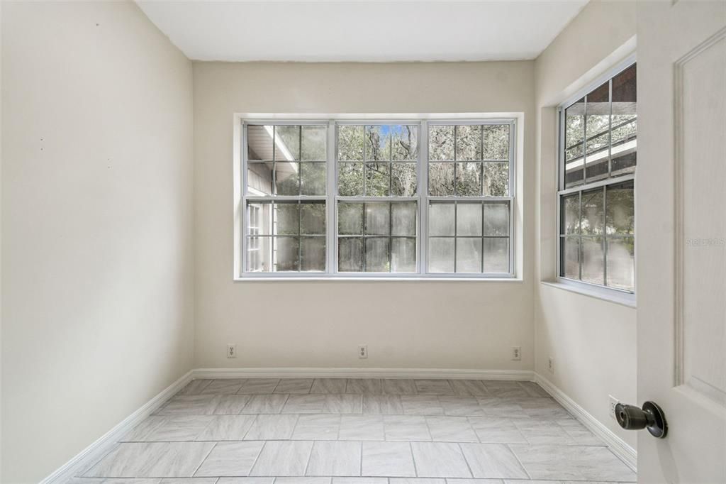 待售: $609,900 (4 贝兹, 2 浴室, 2489 平方英尺)