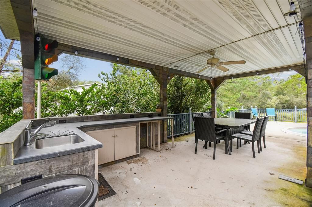 待售: $609,900 (4 贝兹, 2 浴室, 2489 平方英尺)