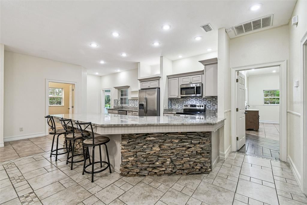 待售: $609,900 (4 贝兹, 2 浴室, 2489 平方英尺)