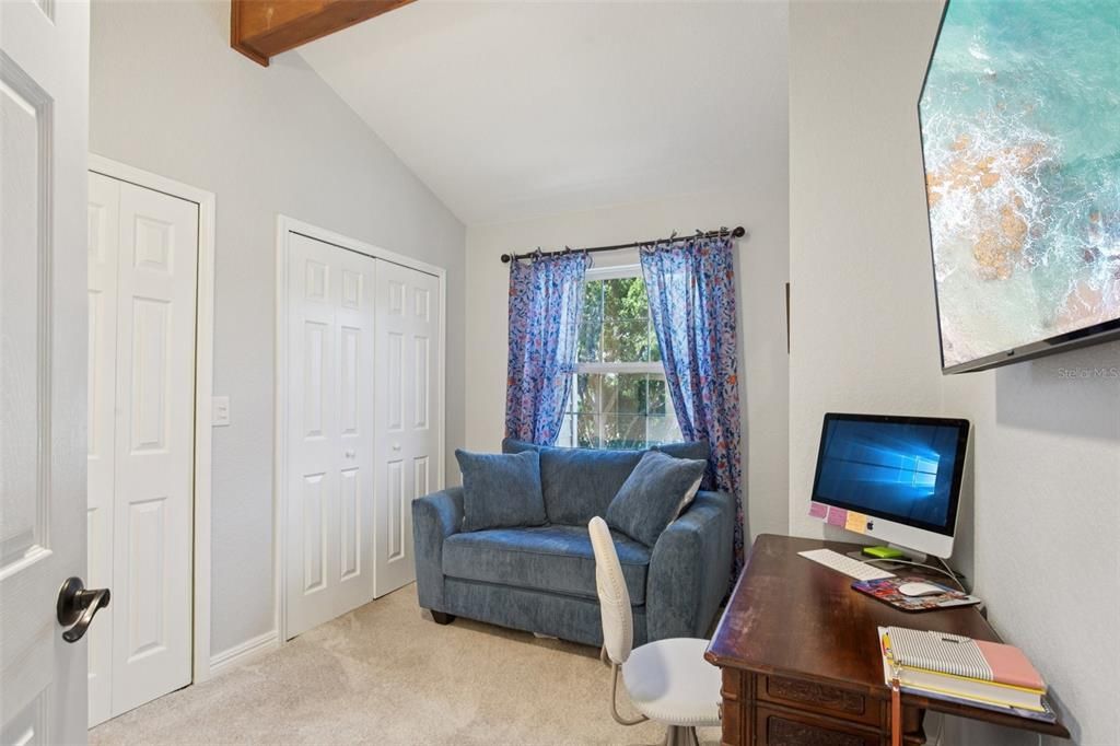 For Sale: $885,000 (3 beds, 3 baths, 2059 Square Feet)