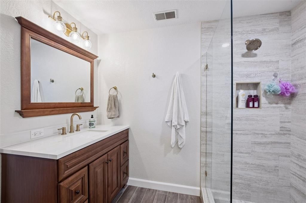 For Sale: $885,000 (3 beds, 3 baths, 2059 Square Feet)