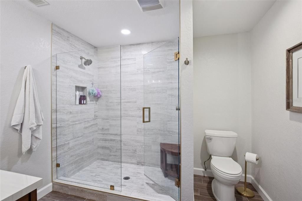 For Sale: $885,000 (3 beds, 3 baths, 2059 Square Feet)