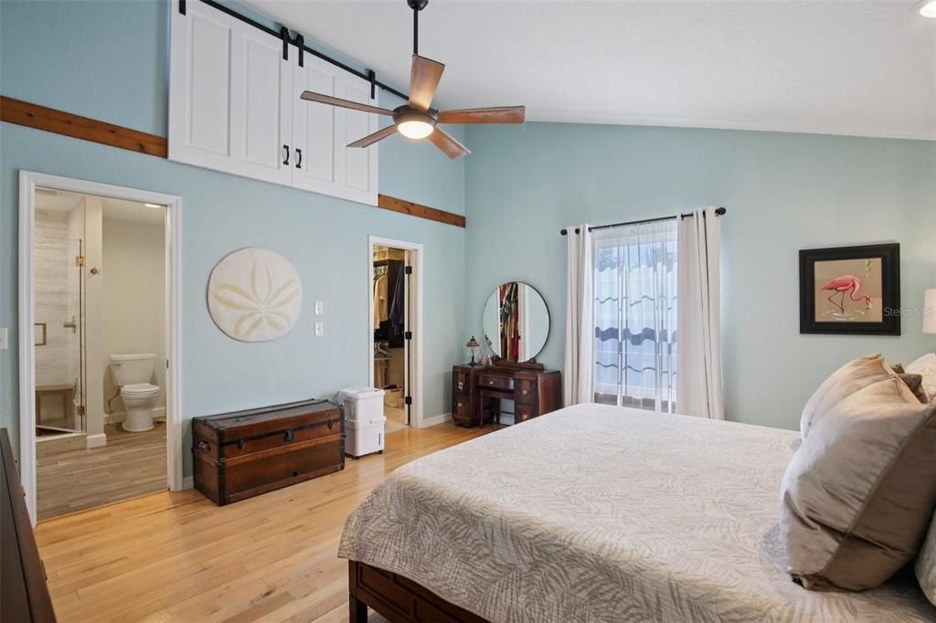 For Sale: $885,000 (3 beds, 3 baths, 2059 Square Feet)