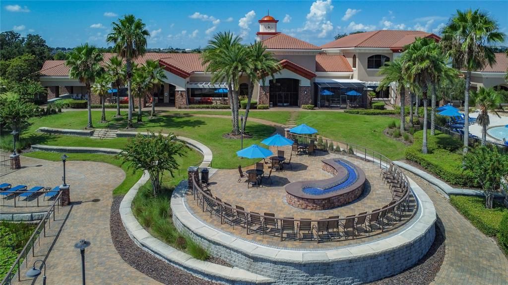 For Rent: $2,350 (2 beds, 2 baths, 1702 Square Feet)