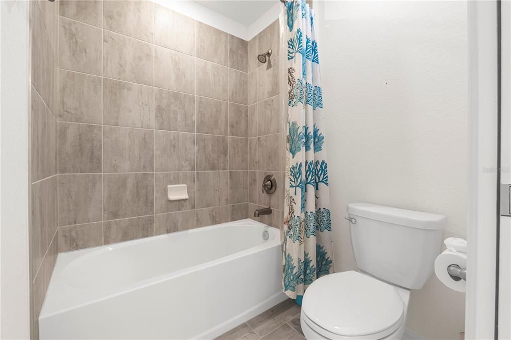 На продажу: $665,000 (5 спален, 4 ванн, 3283 Квадратных фут)