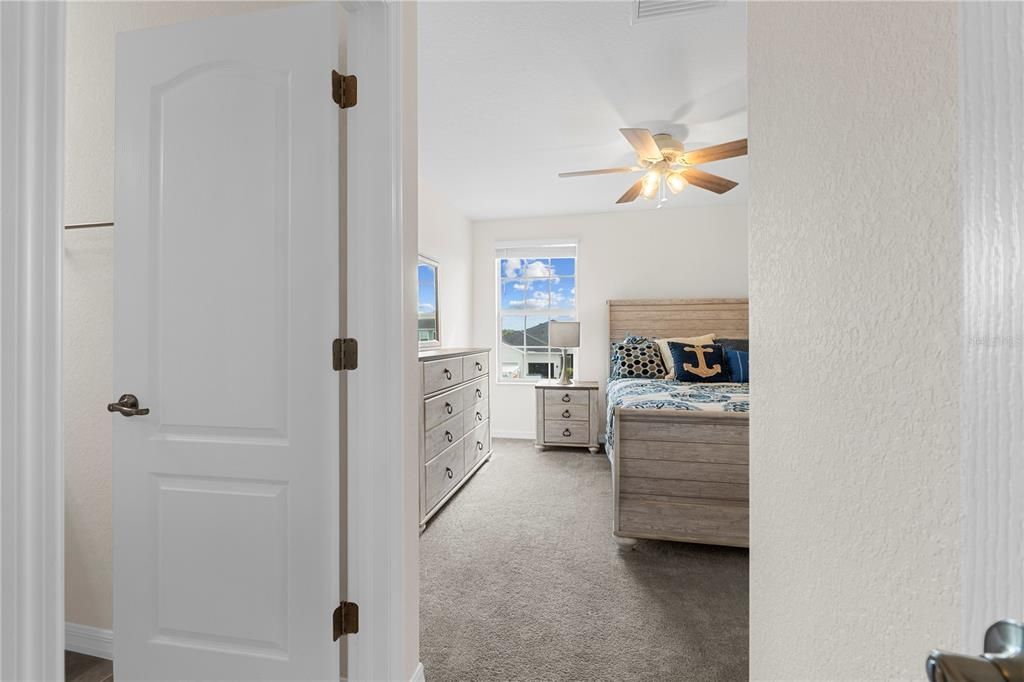 На продажу: $665,000 (5 спален, 4 ванн, 3283 Квадратных фут)