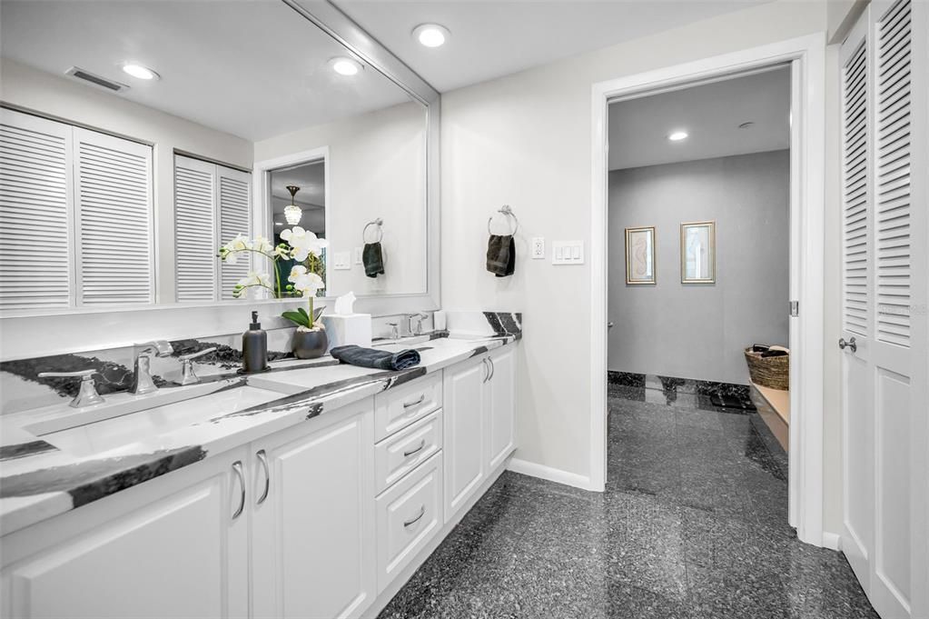 待售: $1,850,000 (3 贝兹, 2 浴室, 1942 平方英尺)