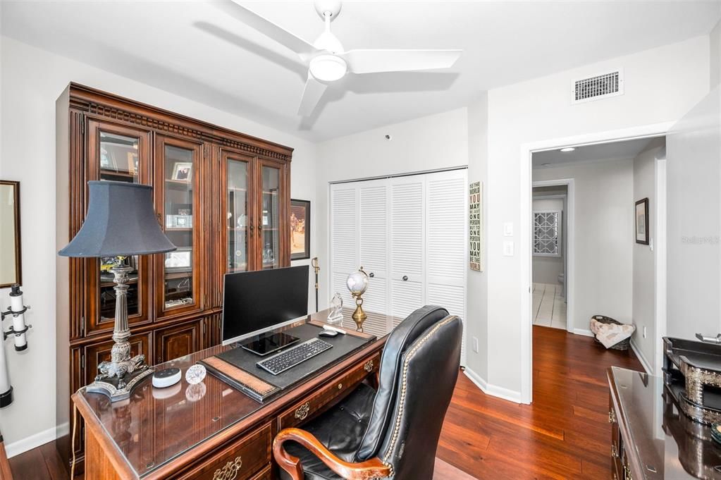 待售: $1,850,000 (3 贝兹, 2 浴室, 1942 平方英尺)