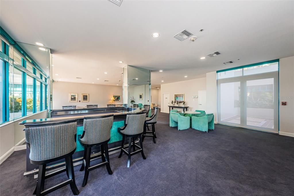 待售: $1,850,000 (3 贝兹, 2 浴室, 1942 平方英尺)