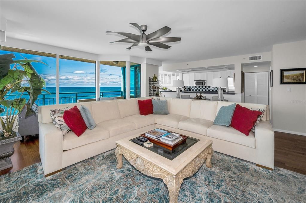 待售: $1,850,000 (3 贝兹, 2 浴室, 1942 平方英尺)