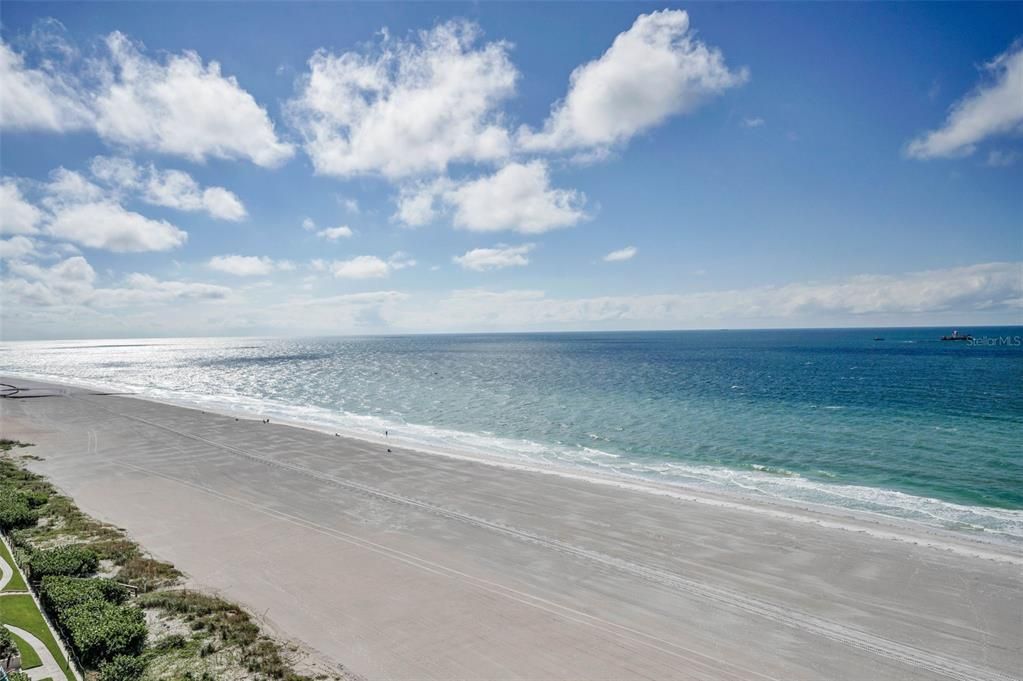 待售: $1,850,000 (3 贝兹, 2 浴室, 1942 平方英尺)