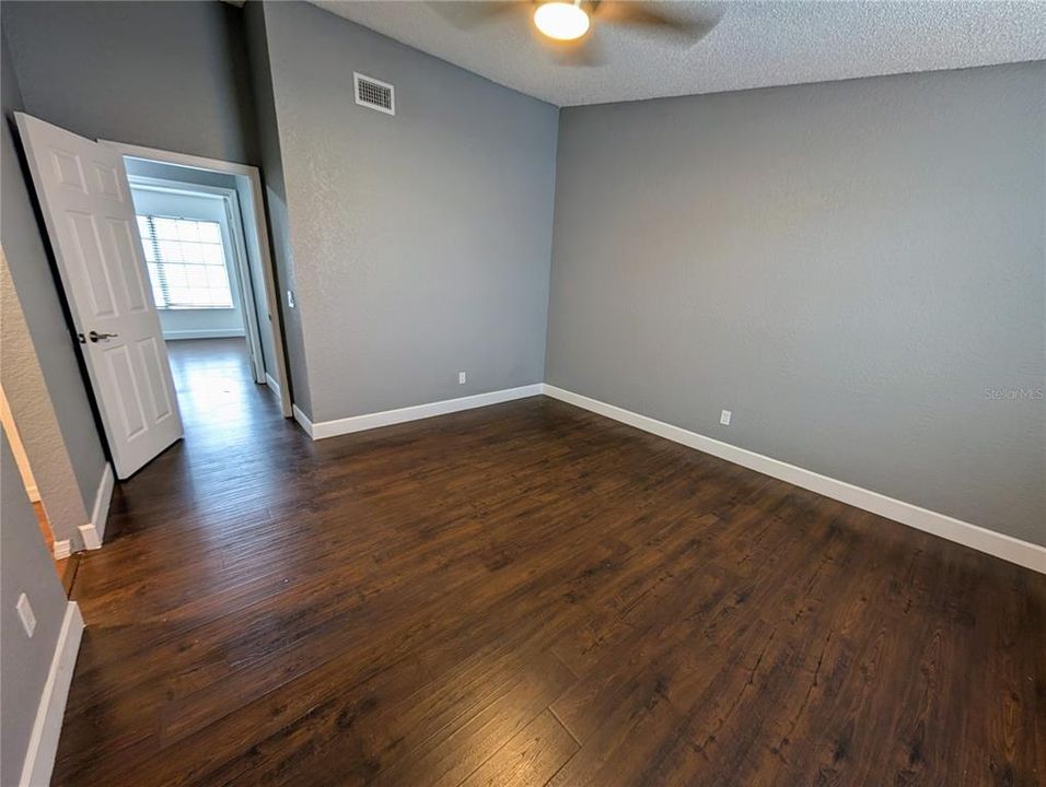 For Sale: $260,000 (2 beds, 2 baths, 1440 Square Feet)