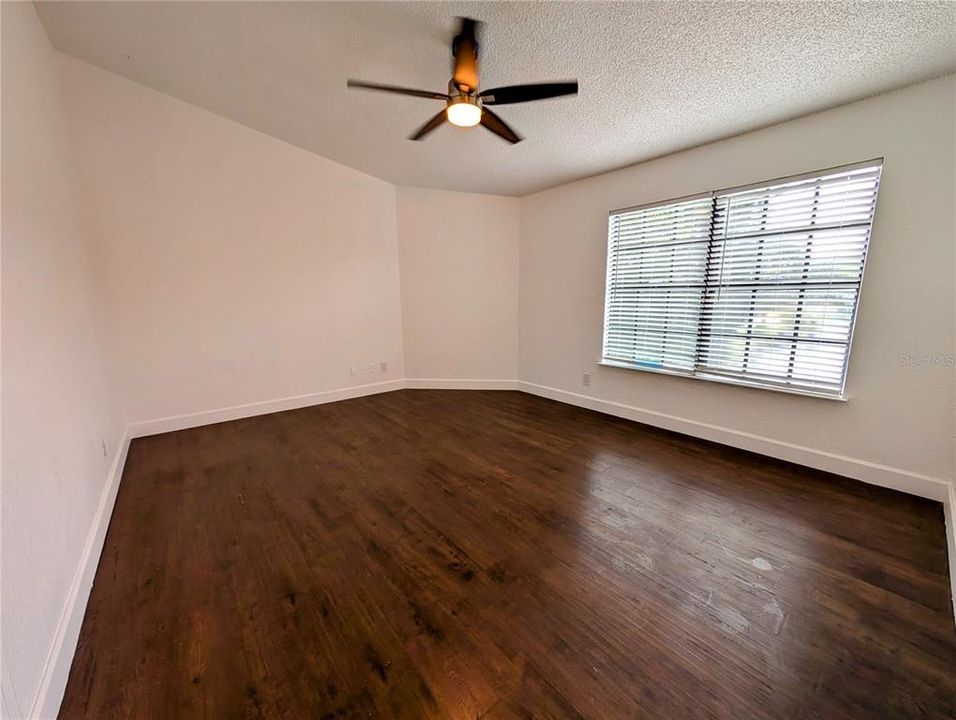 For Sale: $260,000 (2 beds, 2 baths, 1440 Square Feet)