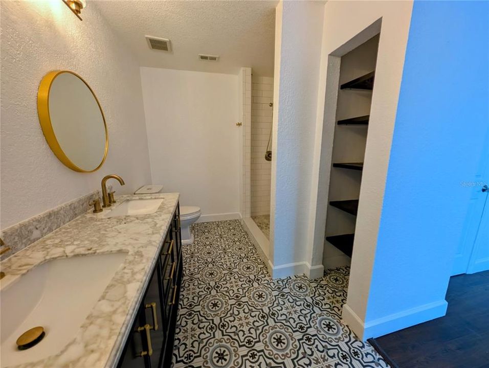 For Sale: $260,000 (2 beds, 2 baths, 1440 Square Feet)