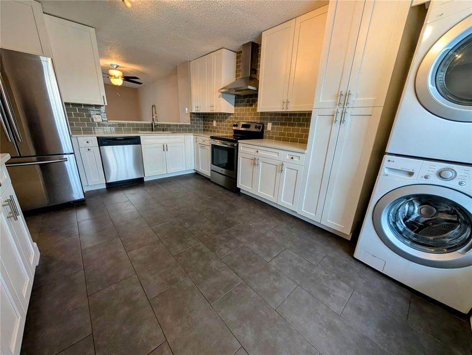 For Sale: $260,000 (2 beds, 2 baths, 1440 Square Feet)