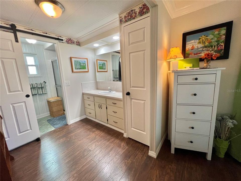 待售: $149,000 (2 贝兹, 2 浴室, 1312 平方英尺)