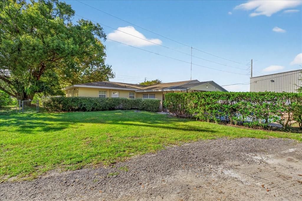 待售: $350,000 (3 贝兹, 2 浴室, 1950 平方英尺)